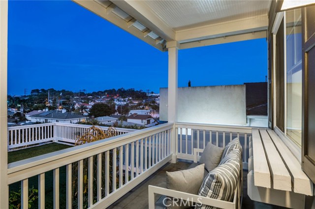 844 Avenue B, Redondo Beach, California 90277, 5 Bedrooms Bedrooms, ,5 BathroomsBathrooms,Residential,Sold,Avenue B,SB20039322