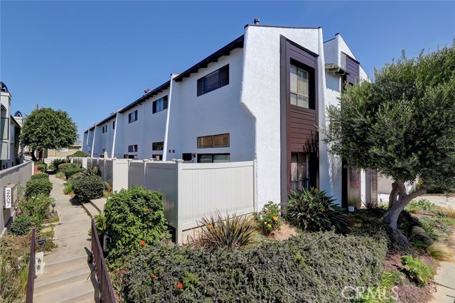 2607 Nelson Avenue, Redondo Beach, California 90278, 2 Bedrooms Bedrooms, ,1 BathroomBathrooms,Residential,Sold,Nelson,SB19227271