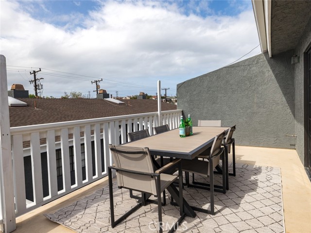 2019 Carnegie Lane, Redondo Beach, California 90278, 3 Bedrooms Bedrooms, ,2 BathroomsBathrooms,Residential,Sold,Carnegie,SB21055220