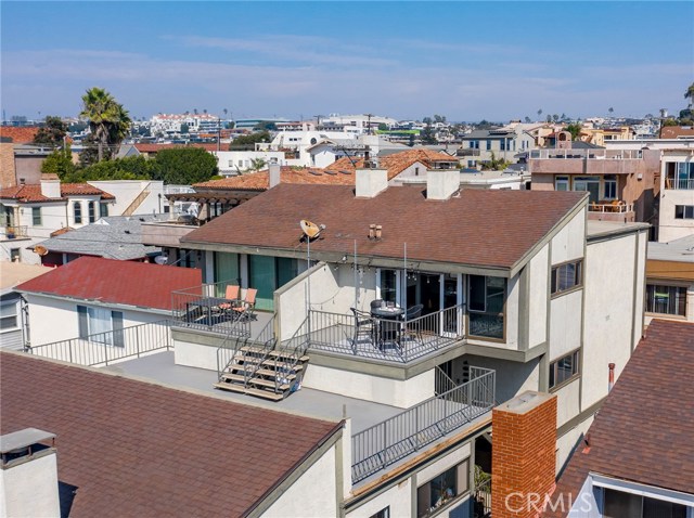1630 Manhattan Avenue, Hermosa Beach, California 90254, 2 Bedrooms Bedrooms, ,2 BathroomsBathrooms,Residential,Sold,Manhattan,SB20223870