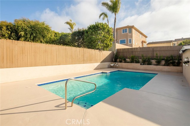 1510 Voorhees Avenue, Manhattan Beach, California 90266, 3 Bedrooms Bedrooms, ,2 BathroomsBathrooms,Residential,Sold,Voorhees,SB19006422