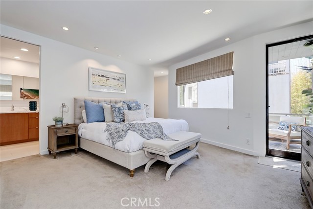 417 20th Place, Manhattan Beach, California 90266, 3 Bedrooms Bedrooms, ,2 BathroomsBathrooms,Residential,Sold,20th,SB21058820