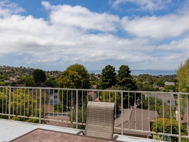 1064 Via Ventana, Palos Verdes Estates, California 90274, 2 Bedrooms Bedrooms, ,1 BathroomBathrooms,Residential,Sold,Via Ventana,SB20126218