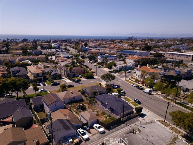 400 Juanita Avenue, Redondo Beach, California 90277, ,Residential Income,Sold,Juanita,SB18101657