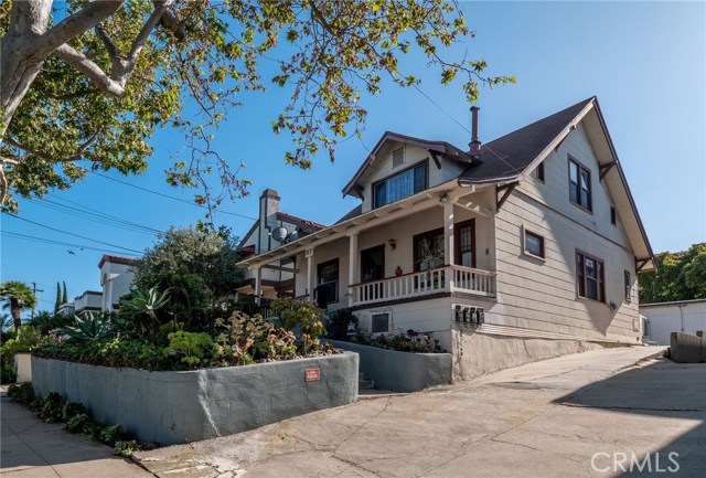 117 Helberta Avenue, Redondo Beach, California 90277, 4 Bedrooms Bedrooms, ,4 BathroomsBathrooms,Residential,Sold,Helberta,SB20097493