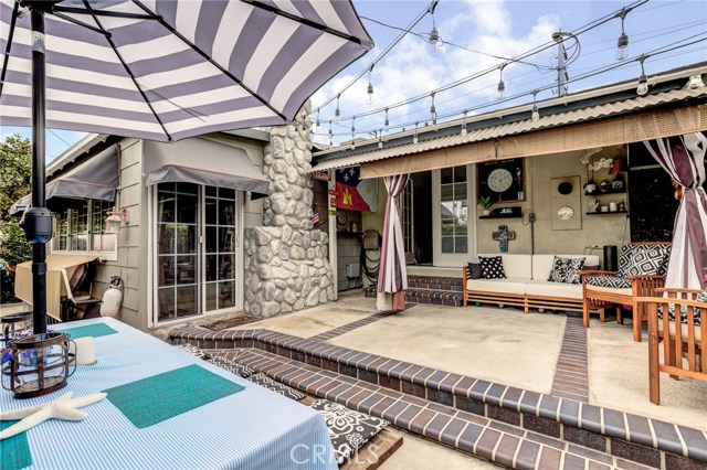 1706 Marine Avenue, Manhattan Beach, California 90266, 3 Bedrooms Bedrooms, ,1 BathroomBathrooms,Residential,Sold,Marine,SB20220724