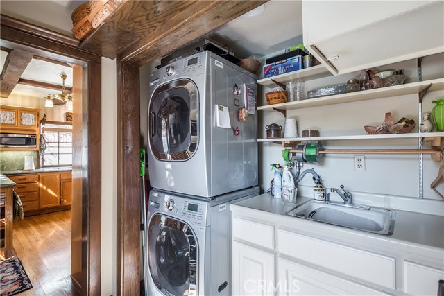 522 24th Place, Hermosa Beach, California 90254, 3 Bedrooms Bedrooms, ,3 BathroomsBathrooms,Residential,Sold,24th Place,SB18039832