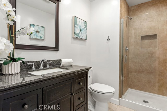 Bathroom - Main Level