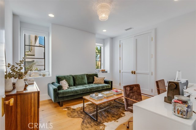 740 Avenue C, Redondo Beach, California 90277, 5 Bedrooms Bedrooms, ,5 BathroomsBathrooms,Residential,Sold,Avenue C,PV20082727