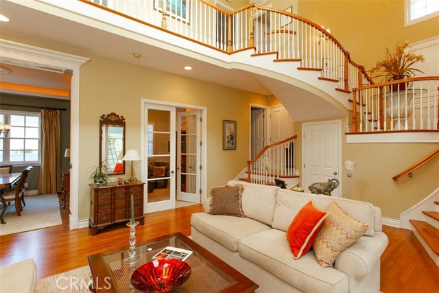 2909 Maple Avenue, Manhattan Beach, California 90266, 5 Bedrooms Bedrooms, ,3 BathroomsBathrooms,Residential,Sold,Maple,SB19265504