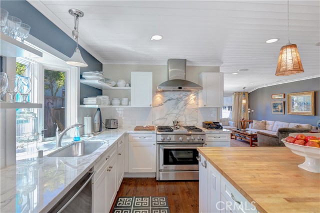 1146 18th Street, Manhattan Beach, California 90266, 4 Bedrooms Bedrooms, ,2 BathroomsBathrooms,Residential,Sold,18th,SB17065681