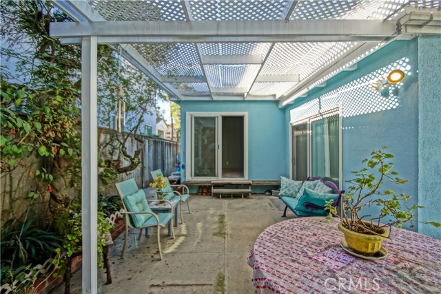 3408 Maple Avenue, Manhattan Beach, California 90266, 2 Bedrooms Bedrooms, ,1 BathroomBathrooms,Residential,Sold,Maple,SB19275812