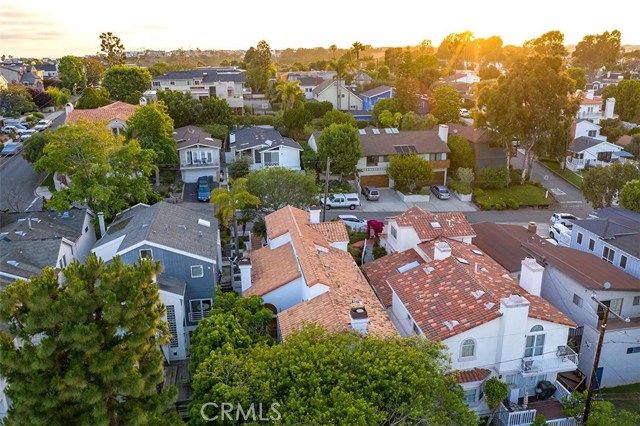 2708 Laurel Avenue, Manhattan Beach, California 90266, 3 Bedrooms Bedrooms, ,3 BathroomsBathrooms,Residential,Sold,Laurel,SB19150797