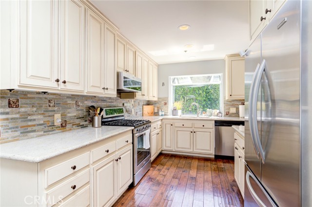 1924 Ruhland Avenue, Redondo Beach, California 90278, 3 Bedrooms Bedrooms, ,2 BathroomsBathrooms,Residential,Sold,Ruhland,SB21069675