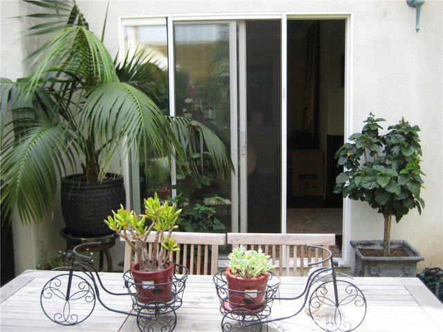 2207 Voorhees Avenue, Redondo Beach, California 90278, 4 Bedrooms Bedrooms, ,2 BathroomsBathrooms,Residential,Sold,Voorhees,SB17062851