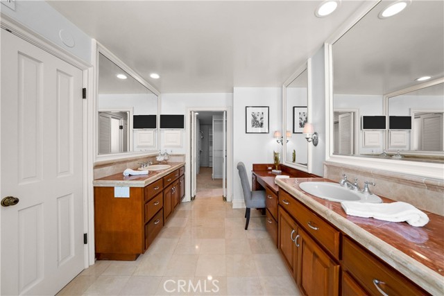 2304 Grandview Avenue, Manhattan Beach, California 90266, 5 Bedrooms Bedrooms, ,3 BathroomsBathrooms,Residential,Sold,Grandview,SB21160236