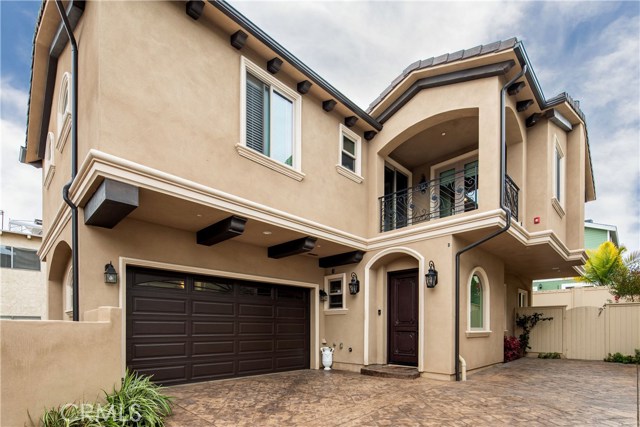 2002 Pullman Lane, Redondo Beach, California 90278, 4 Bedrooms Bedrooms, ,3 BathroomsBathrooms,Residential,Sold,Pullman,SB20110068
