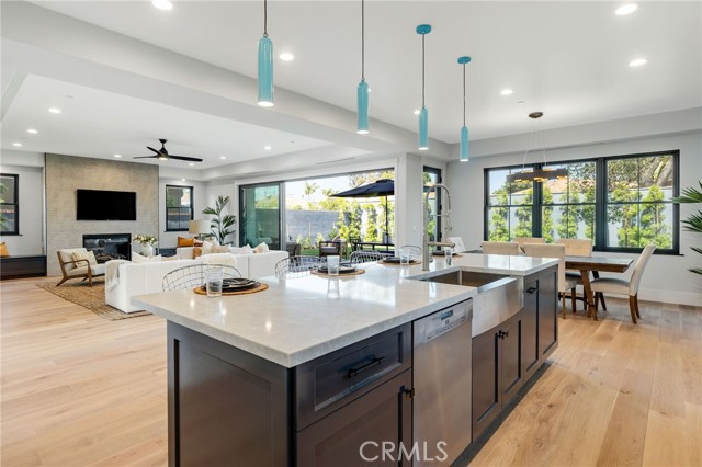 1400 Manzanita Lane, Manhattan Beach, California 90266, 5 Bedrooms Bedrooms, ,2 BathroomsBathrooms,Residential,Sold,Manzanita Lane,SB21134329