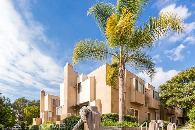 501 Herondo Street, Hermosa Beach, California 90254, 2 Bedrooms Bedrooms, ,2 BathroomsBathrooms,Residential,Sold,Herondo,SB17254181