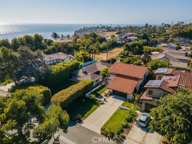 425 Avenida Mirola, Palos Verdes Estates, California 90274, 4 Bedrooms Bedrooms, ,1 BathroomBathrooms,Residential,Sold,Avenida Mirola,SB21077432