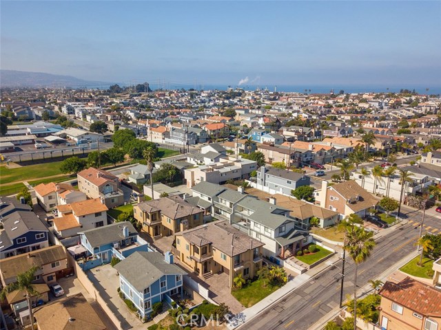 1806 Speyer Lane, Redondo Beach, California 90278, 4 Bedrooms Bedrooms, ,4 BathroomsBathrooms,Residential,Sold,Speyer,OC18117094