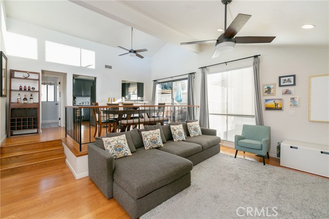 2408 Rockefeller Lane, Redondo Beach, California 90278, 3 Bedrooms Bedrooms, ,2 BathroomsBathrooms,Residential,Sold,Rockefeller,SB19003633