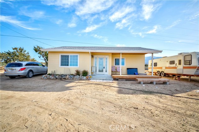 Detail Gallery Image 1 of 1 For 2225 Cholla Rd, Pinon Hills,  CA 92372 - 2 Beds | 2 Baths