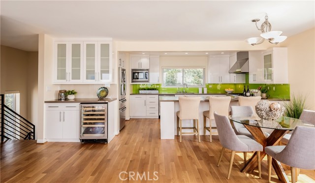 4021 Crest Drive, Manhattan Beach, California 90266, 2 Bedrooms Bedrooms, ,2 BathroomsBathrooms,Residential,Sold,Crest,SB20222826