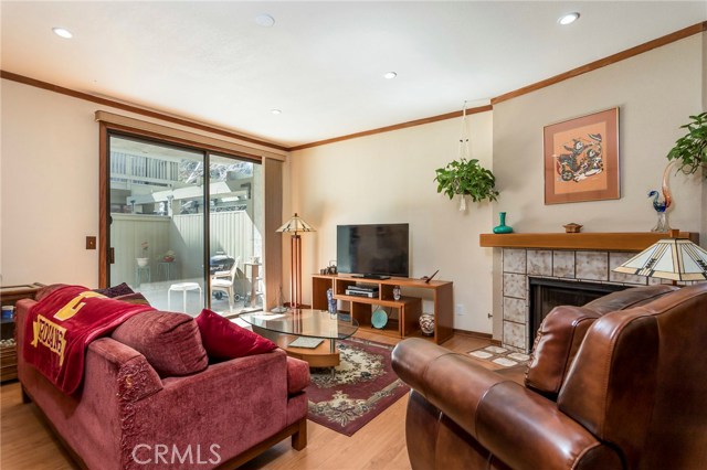 220 Prospect Avenue, Redondo Beach, California 90277, 3 Bedrooms Bedrooms, ,2 BathroomsBathrooms,Residential,Sold,Prospect,SB18046875