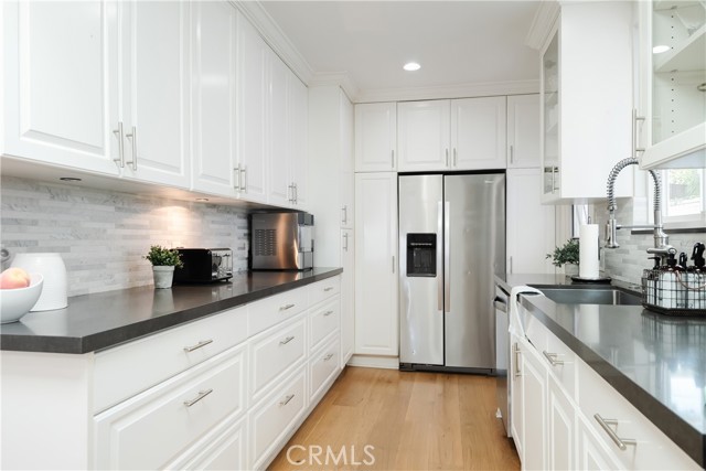 3520 Walnut Avenue, Manhattan Beach, California 90266, 3 Bedrooms Bedrooms, ,2 BathroomsBathrooms,Residential,Sold,Walnut,SB21036889