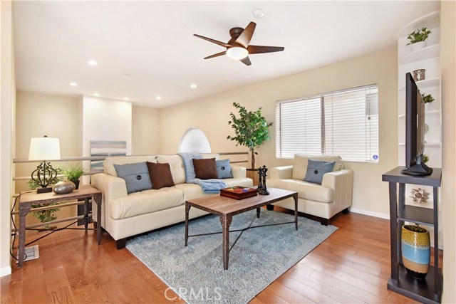 1925 Mathews Avenue, Redondo Beach, California 90278, 3 Bedrooms Bedrooms, ,2 BathroomsBathrooms,Residential,Sold,Mathews,SB20071564