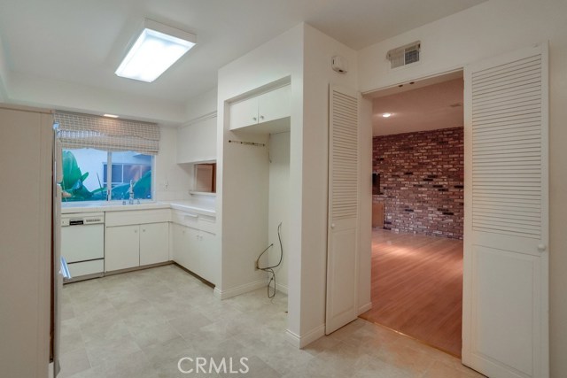 2143 Velez Drive, Rancho Palos Verdes, California 90275, 3 Bedrooms Bedrooms, ,2 BathroomsBathrooms,Residential,Sold,Velez,SB20181940