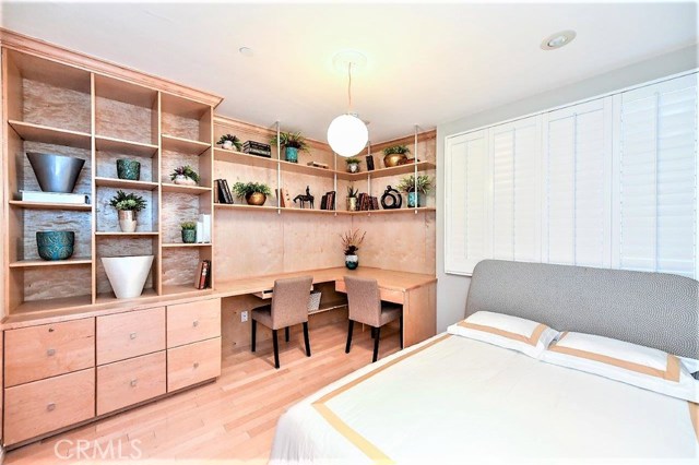 2 Bed Home for Sale in Los Angeles, California