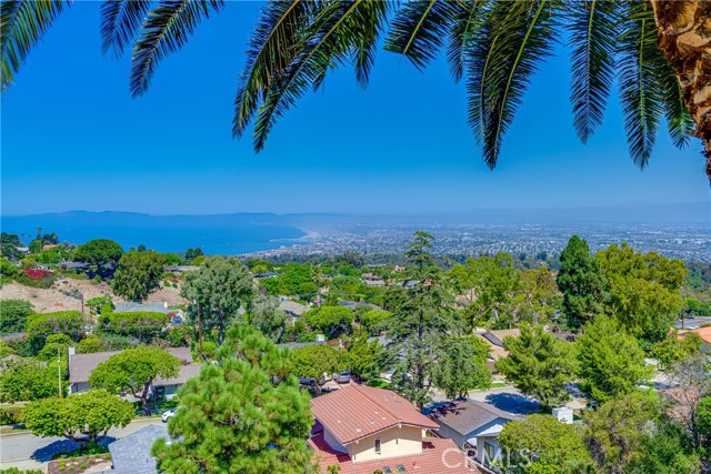5227 Bluemound Road, Rolling Hills Estates, California 90274, 3 Bedrooms Bedrooms, ,2 BathroomsBathrooms,Residential,Sold,Bluemound,PV19212371