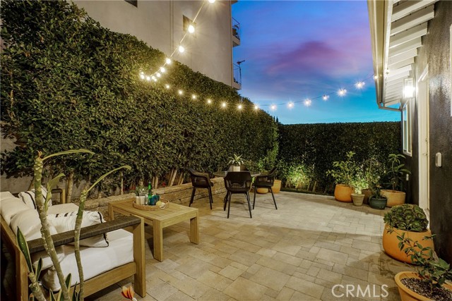 2 Bed Home for Sale in Silver Lake, California