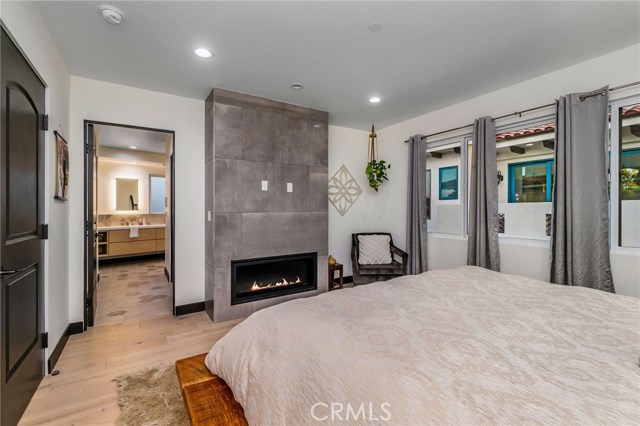 636 Vincent Park #A, Redondo Beach, California 90277, 3 Bedrooms Bedrooms, ,2 BathroomsBathrooms,Residential,Sold,Vincent Park #A,SB20200007