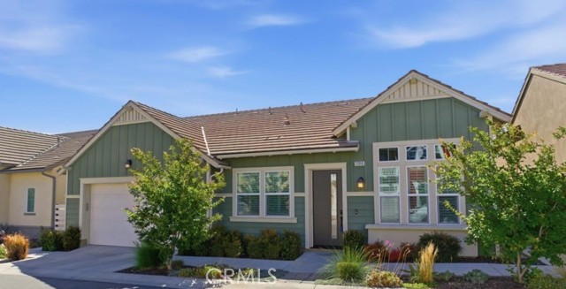 feature listing property photo