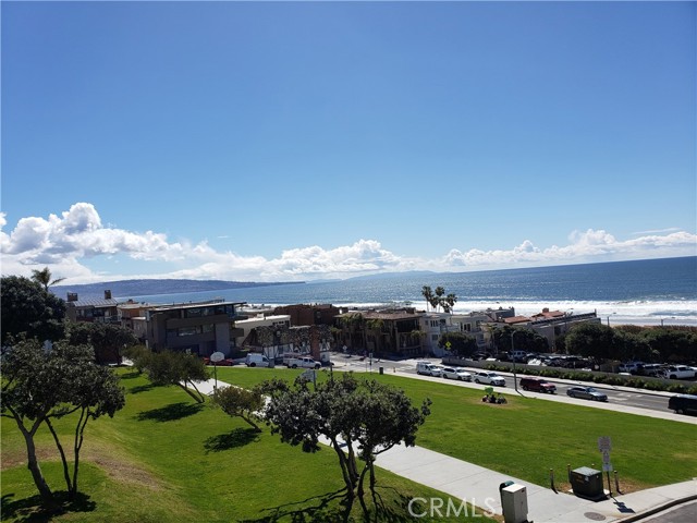 219 27th Street, Manhattan Beach, California 90266, 5 Bedrooms Bedrooms, ,3 BathroomsBathrooms,Residential,Sold,27th,SB21135185