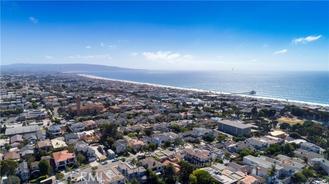 665 19th Street, Manhattan Beach, California 90266, 5 Bedrooms Bedrooms, ,7 BathroomsBathrooms,Residential,Sold,19th,SB18216008