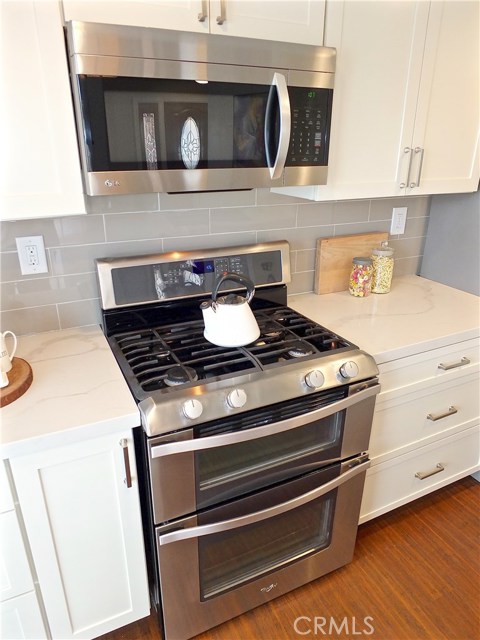 1104 Harkness Lane, Redondo Beach, California 90278, 3 Bedrooms Bedrooms, ,2 BathroomsBathrooms,Residential,Sold,Harkness,PW18238945