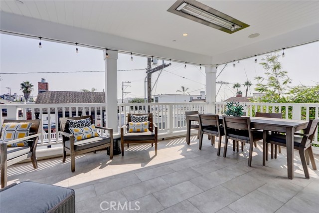 420 31st Street, Manhattan Beach, California 90266, 5 Bedrooms Bedrooms, ,2 BathroomsBathrooms,Residential,Sold,31st,SB20242729
