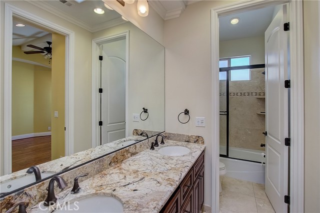 1910 Marshallfield Lane, Redondo Beach, California 90278, 4 Bedrooms Bedrooms, ,4 BathroomsBathrooms,Residential,Sold,Marshallfield,SB21057730