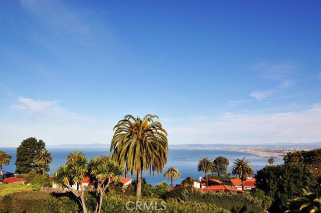 904 Via Nogales, Palos Verdes Estates, California 90274, 4 Bedrooms Bedrooms, ,4 BathroomsBathrooms,Residential,Sold,Via Nogales,PV18159668