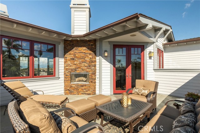 Front deck - off upper living areas