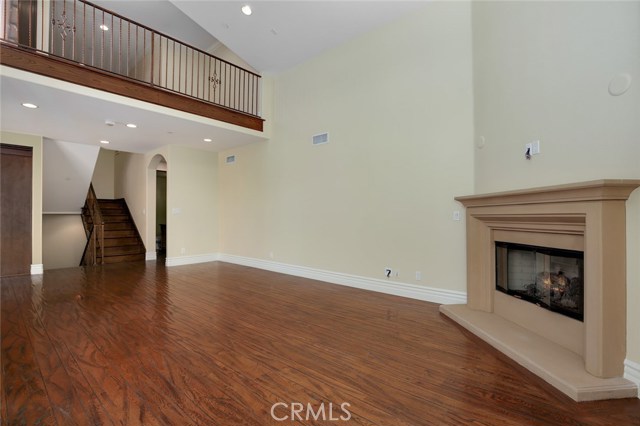 200 Avenue C, Redondo Beach, California 90277, 4 Bedrooms Bedrooms, ,2 BathroomsBathrooms,Residential,Sold,Avenue C,SB18107181