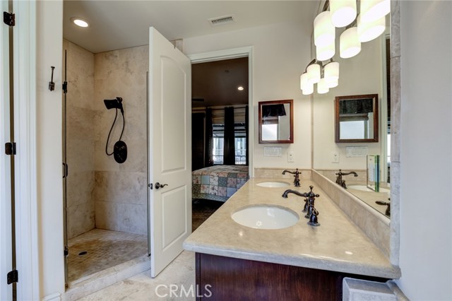 2619 Carnegie Lane, Redondo Beach, California 90278, 3 Bedrooms Bedrooms, ,2 BathroomsBathrooms,Residential,Sold,Carnegie,PV20221187