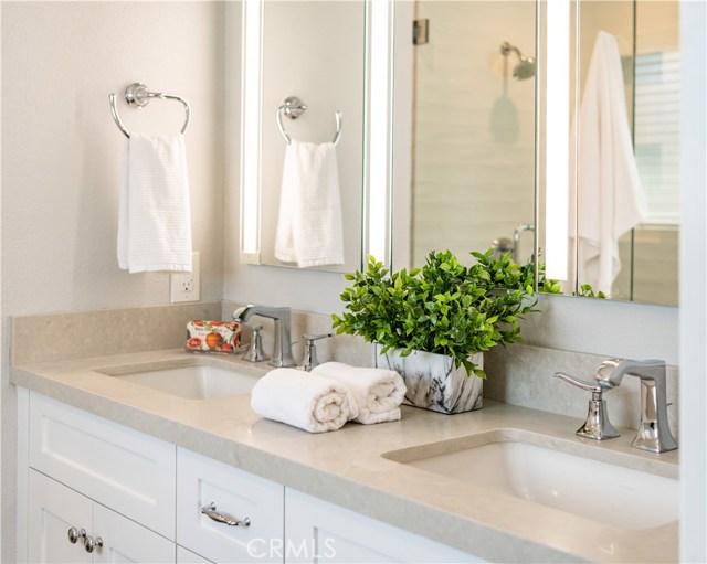 1512 Goodman Avenue, Redondo Beach, California 90278, 3 Bedrooms Bedrooms, ,2 BathroomsBathrooms,Residential,Sold,Goodman,SB19232948