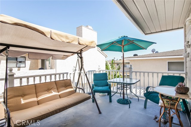 2612 Gates Avenue, Redondo Beach, California 90278, 2 Bedrooms Bedrooms, ,2 BathroomsBathrooms,Residential,Sold,Gates,SB17171048