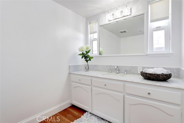 625 26th Street, Manhattan Beach, California 90266, 4 Bedrooms Bedrooms, ,3 BathroomsBathrooms,Residential,Sold,26th,SB19176225