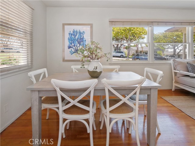 1311 Helberta Avenue, Redondo Beach, California 90277, 4 Bedrooms Bedrooms, ,1 BathroomBathrooms,Residential,Sold,Helberta,PV21135896